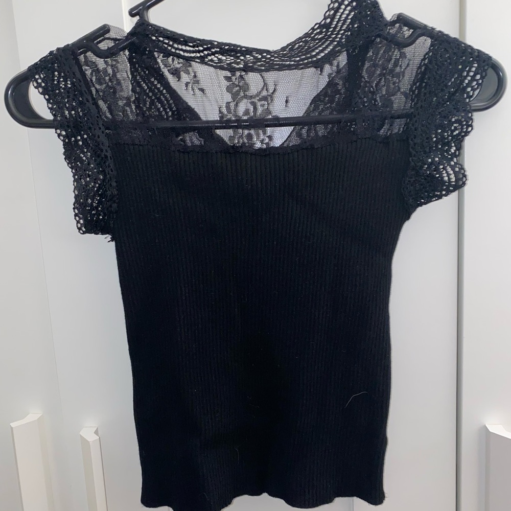 Black Lace Pearl Zipper Top